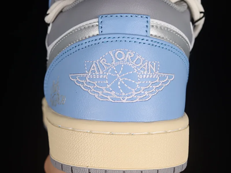 All categories Air Jordan Jordan series basketball shoes Air Jordan 1 Low Z version Air Jordan 1 Low AJ1 Joe 1 customized version strap deconstruction sports culture basketball shoes 553558-053